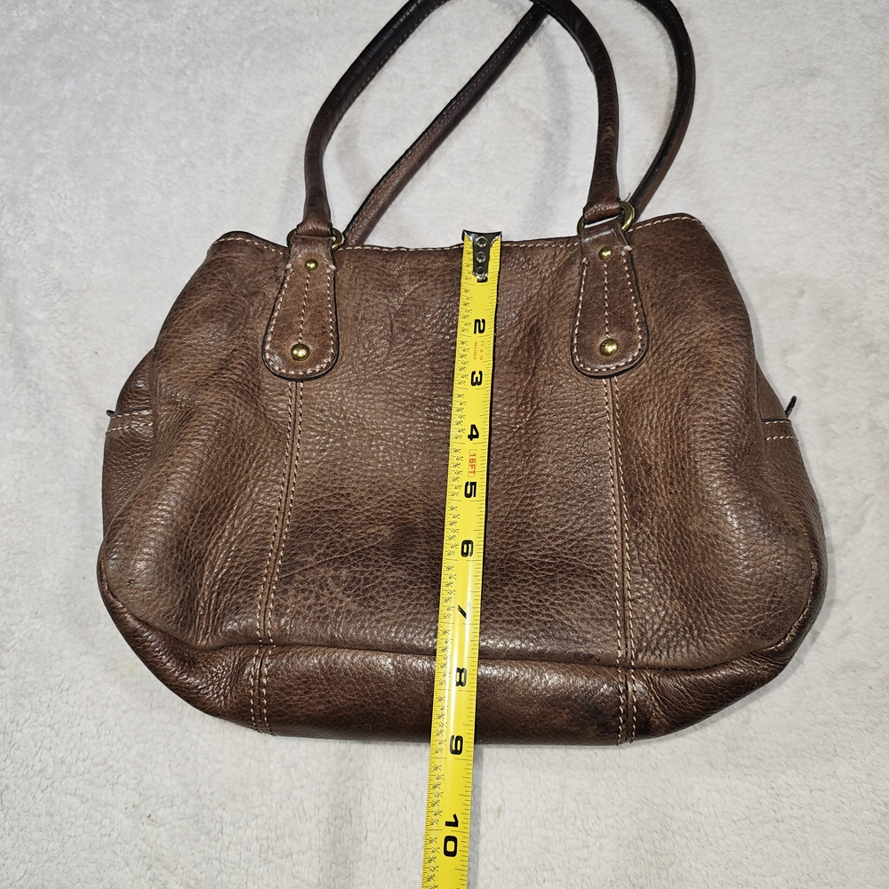 Elegant Brown Leather Handbag - Picture 16 of 16